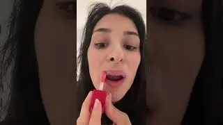 Trying e.l.f. Cosmetics Jelly Pop Glow Reviver Lip Oil✨ #beauty #makeup #makeuptutorial #lipgloss