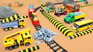 Train Crash - DIY Mini Tractor Science Project Making Tracks 2 Barriers