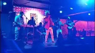 Wellington toribio solo quiero saber en vivo en lawrence Massachusetts