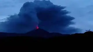 VOLCANES ACTIVOS DEL ECUADOR HD.