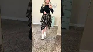 Plaid is the ultimate trend this season! #plaidskirt #plaid #falloutfit