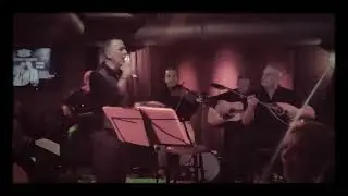ΜΑΚΗΣ ΡΟΥΣΟΜΑΝΗΣ ΣΕ ΕΝΑ ΑΛΜΠΟΥΜ