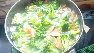 Broccoli soup recipe without milk | broccoli soup recipe without cream | broccoli soup without oil