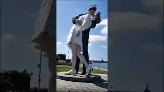 Unconditional Surrender Statue | San Diego 🇺🇸 #Shorts #SanDiego #TravelIndia