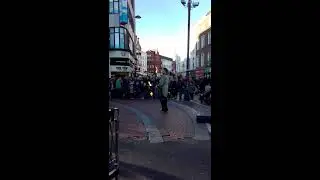 Street artist_Grafton Street_18_02_2017_Simply brilliant! Lara Vox :)