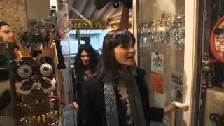 Brigade Glücklich bei GERMAN NESS mit Dragqueen Nina Queer glamourös durch Berlin