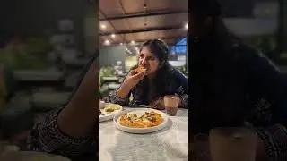 കുറേ നാളുകൂടി നല്ലൊരു ബർഗർ & ഹോട്ട് ചോക്ളേറ്റ് കഴിച്ചു 😋  #foodreview #foodspots #cafe #palakkad