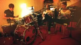 What Goes On - Teresa, Thomas & Kilian ( Beatles cover )