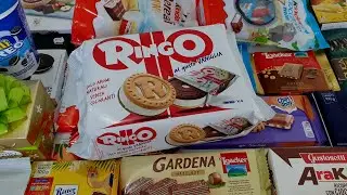 Unwrapping Biscuits Vanilla Ice Cream  Ringo