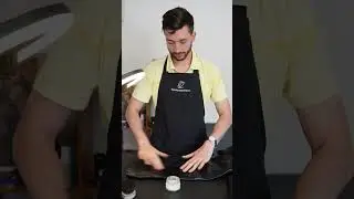 Acondicionamiento de una chaqueta de cuero negra con Tarrago Leather Balm - Balsamo de cueros