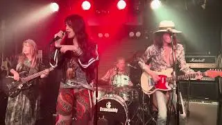 【鶴Char】♪C&rsquo;mon Everybody🟰Vo:弥生、Gu:鶴、Ba:Kyoko、Dr:コンチ。
