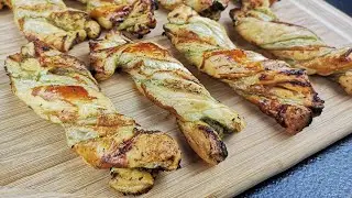 Приготовьте хрустящие палочки сами 🥨 Палочки из слоеного теста с песто — идеальная закуска для