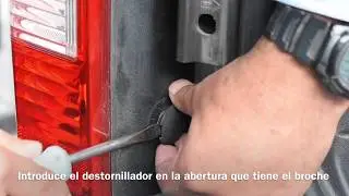 Cómo cambiar luz de freno DODGE