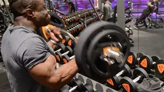 Nathan Mozango : Motivation training bras
