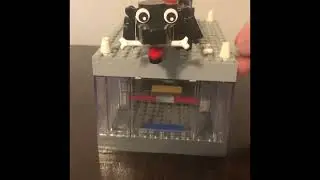 Running Dog: Halloween Edition &mdash; A LEGO Automaton
