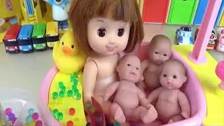 baby doll bath play