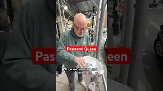 Pastrami Queen, Верхний Ист-Сайд, Нью-Йорк📍 &mdash; обязательно попробуйте