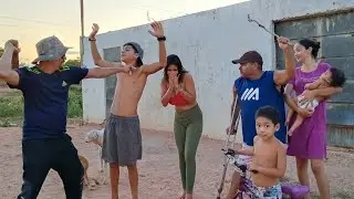 Boca de tra&iacute;ra tentou enganar tampa de bueiro e ruela frouxa 🤣