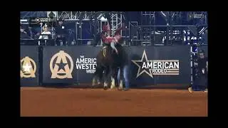 DEAN THOMPSON FIRST 90 ABOARD STEVIE KNICKS IN AMERICAN RODEO FINALS!