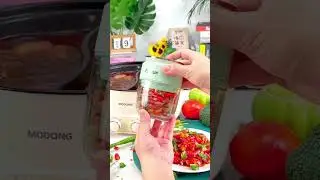 📍 Smart Mini Chopper🔥#SmartMiniChopper #KitchenGadget #MealPrepMadeEasy #ChopInSeconds #CompactTools