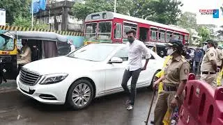 Akshay Kumar Breaksdown & CRY At Mom Aruna's Antim$anskaar Infront Of Wife Twinkle & Saas Dimple