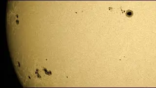 More Solar Flares, Big Sunspots Turning to Earth | S0 News Aug.26.2025