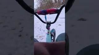 JUST RIDING MY BIKE ON WALLS (BIKE) (BMX) #bmx #bmxlife #bike #mtb