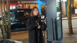 Airi「メリクリ🎄」2025.12.20　もっちゃん。すとりーと／新宿歌舞伎町和牛特区前ストリートライブ【歌うmamaシンガーソングライター】BoA .cover　#歌うま #路上ライブ #シンガー