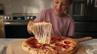 Family Pizza Night Hits a New Level with Frigidaire&rsquo;s Stone-Baked Pizza Oven