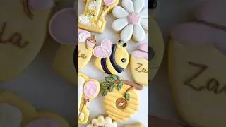 🐝 Bee Cookies! #cookies #shorts #worldbeeday