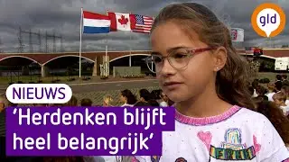 Kinderen bij herdenking Waalcrossing