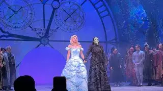 Wicked New Cast First Show Bows Victoria Apollo 25/3/25 Zizi Strallen Emma Kingston Carl Man