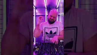Momento &eacute;pico en el Dark Room con Chan&eacute;  #dj #techno #hard  #essential #mix