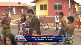 Ventania destelha casas na Cidade do Povo
