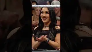 Roxanne Perez doing #TheJudgmentDay&rsquo;s dirty work&hellip; 😡😡😡 #WWERaw