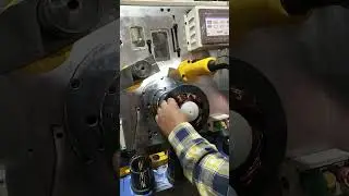 Automatic coil & wedge inserting machine