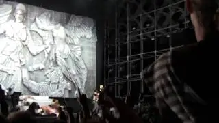 Kanye West - Power (LIVE From Coachella 2011 PIT)
