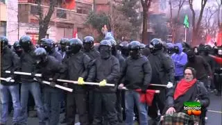 Guerriglia a Cremona: il sindaco Galimberti ammonisce il centro sociale Dordoni