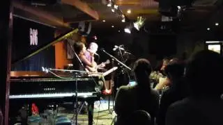 Caitlin VdB  Age  (L-La Havas) Full length with intro