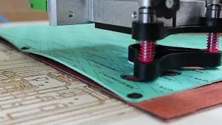 Tangentialmesser auf einer EAS Versatil CNC Fr&auml;smaschine