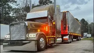 Freightliner Classic XL {eastcoast steppa 🤘🏾😈}