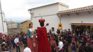 Patum del carrer Pietat 2016 - Passada de divendres. Salt a la pla&ccedil;a de Pinsania