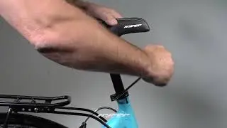 Hyper bicycles 700c City E-Ride Assembly Video (French)
