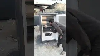 4x2.5feet Single Door Fireproof Safes | Available on IndiaMART