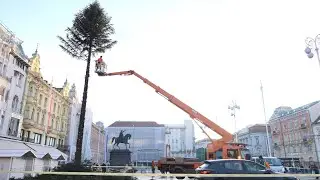 Uklonjen bor s Trga bana Jelačića, završila sezona blagdana