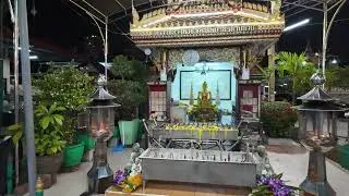 🇹🇭 Buddhist Temple Worship New Year Prayers Bangkok #3