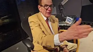 Кертис Слива продолжает менять мир к лучшему @RobP в среду вечером 🌙 @kdkanewsradio