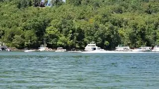 Boat Racing in Big Eagle Creek at DHL on Labor Day Weekend 2020(2)