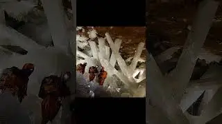 Гигантская кристаллическая пещера в Мексике