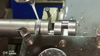 Engine ka Crank shaft Turning, Lathe machine